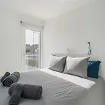 Buena Onda Modern Design, Heated Pool *
