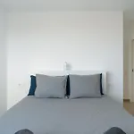 Buena Onda Modern Design, Heated Pool