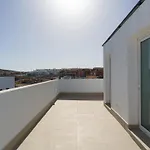 Buena Onda Modern Design, Heated Pool *