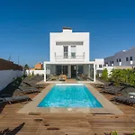 Buena Onda Modern Design, Heated Pool * Corralejo
