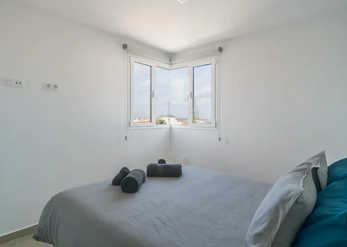 Buena Onda Modern Design, Heated Pool *