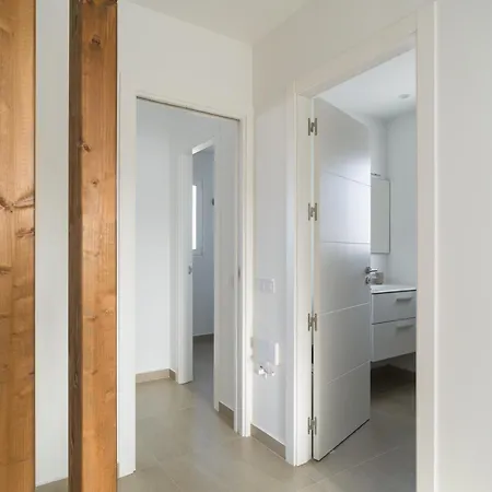 Buena Onda Modern Design, Heated Pool * 코라레호