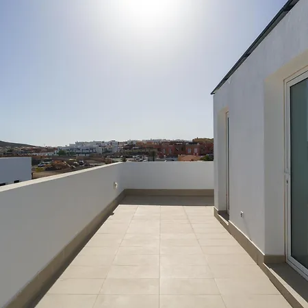 Buena Onda Modern Design, Heated Pool *