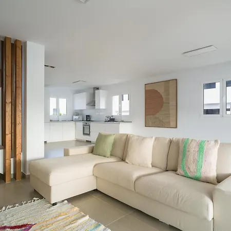 Villa Buena Onda Modern Design, Heated Pool *