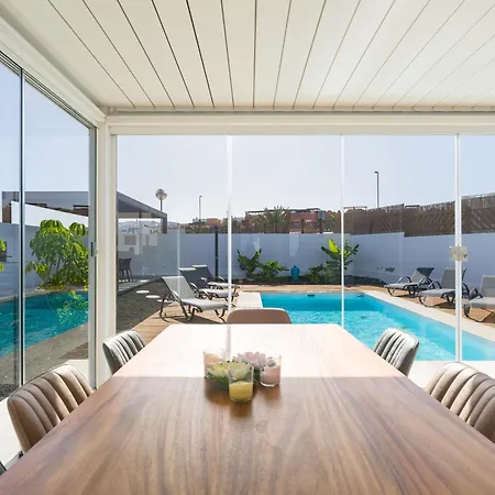 Villa Buena Onda Modern Design, Heated Pool *