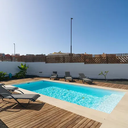 Buena Onda Modern Design, Heated Pool * 코라레호