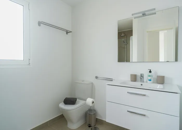 וילה Buena Onda Modern Design, Heated Pool קורלחו