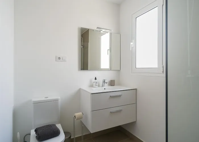 Buena Onda Modern Design, Heated Pool וילה