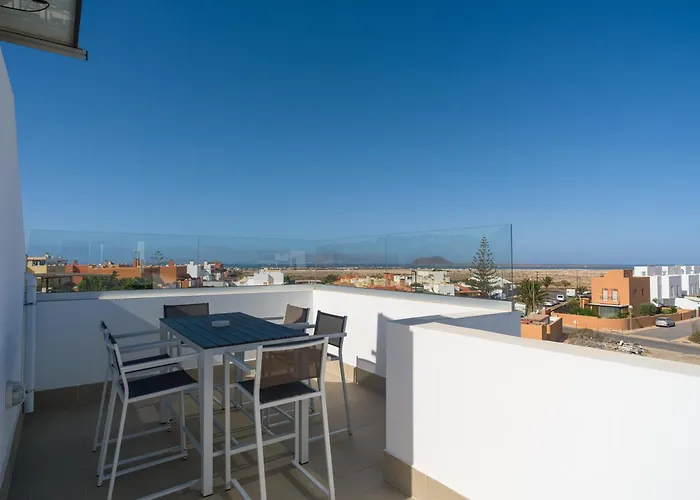 Buena Onda Modern Design, Heated Pool *