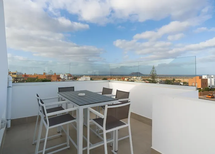 Buena Onda Modern Design, Heated Pool *