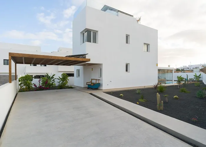 Buena Onda Modern Design, Heated Pool וילה *