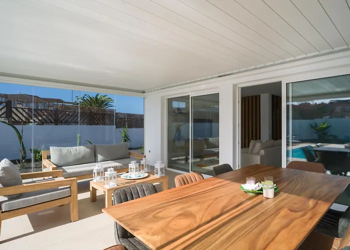 Buena Onda Modern Design, Heated Pool فيلة *